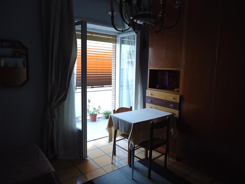 Downtown Deluxe * Rome