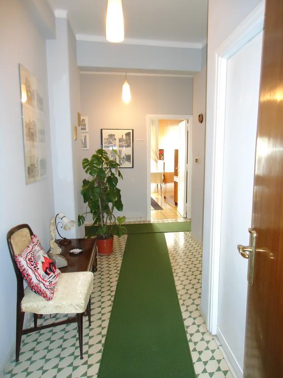 Downtown Deluxe Bed & Breakfast *